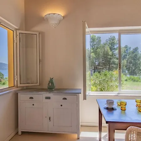 By The Sea - Grilli 3