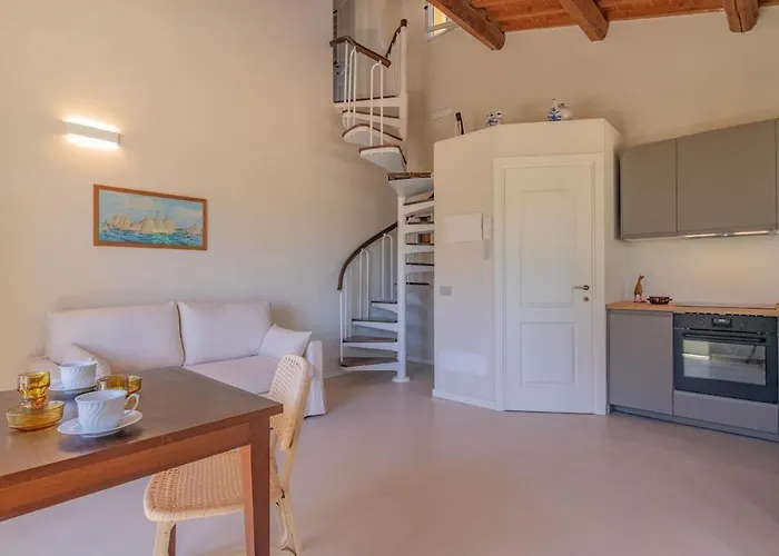 By The Sea - Grilli 3 * ラコナ